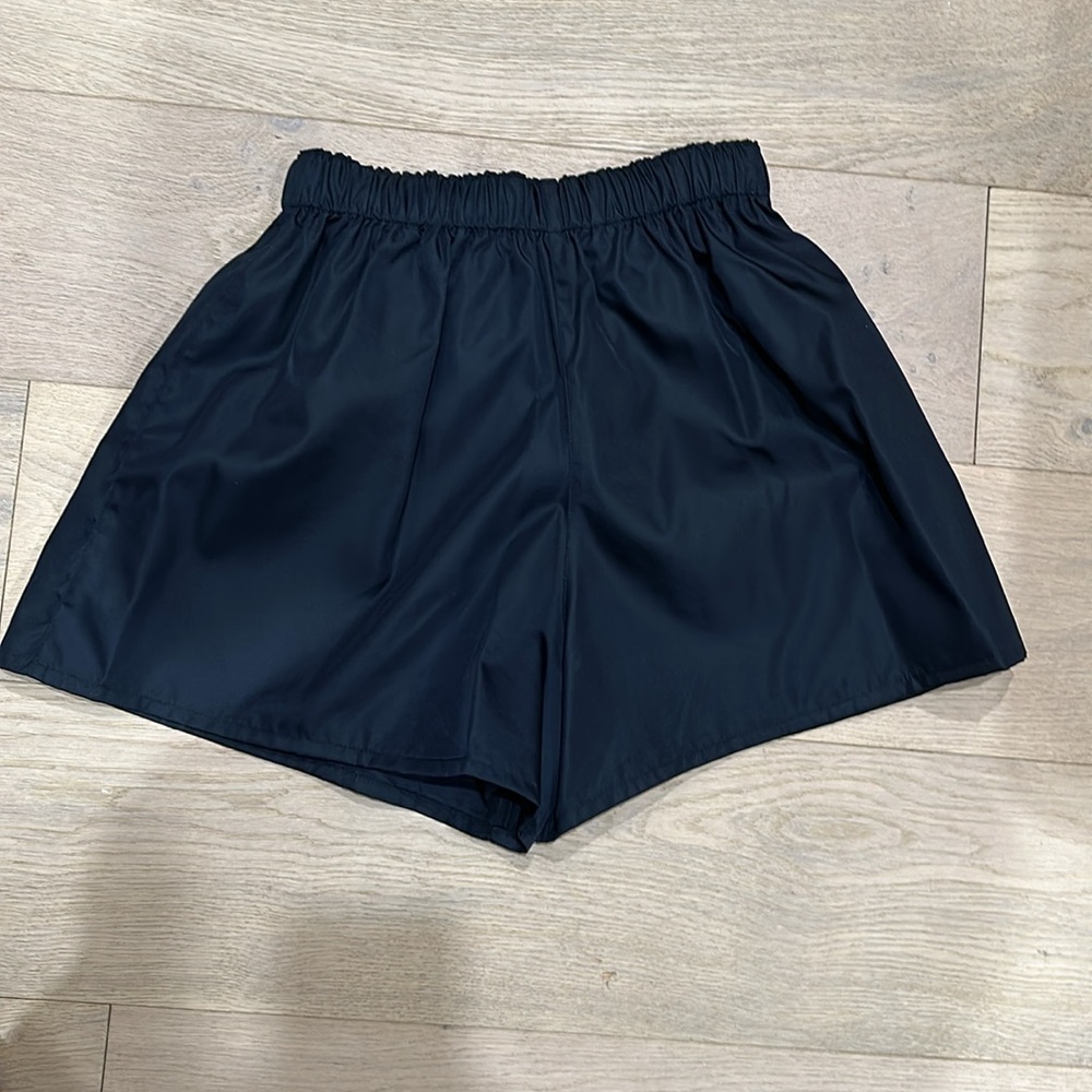 Prada shorts - Picture 5 of 9